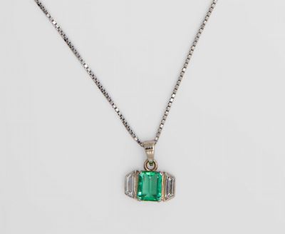 Collana con Pendente in Oro Smeraldo e Diamanti