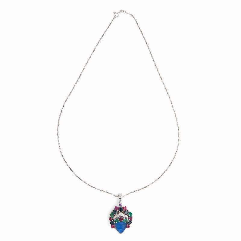 Collana con Pendente in Oro, Brillanti, Zaffiri, Smeraldi e Rubini