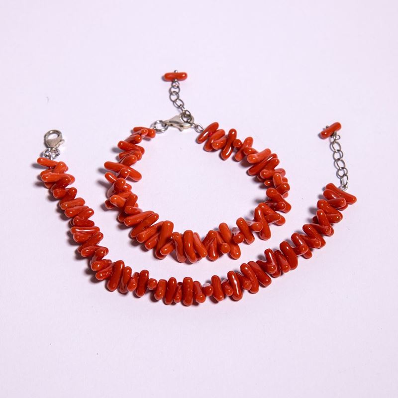 Coppia di Bracciali in Argento e Corallo