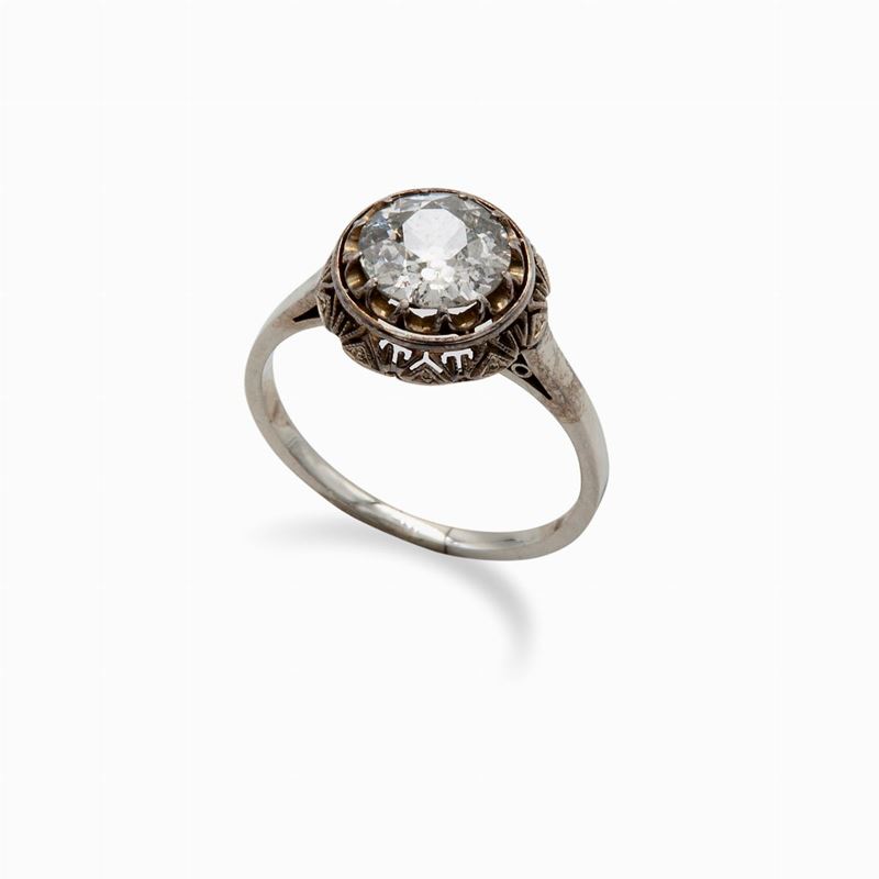 Anello Antico in Oro e Diamante Solitario