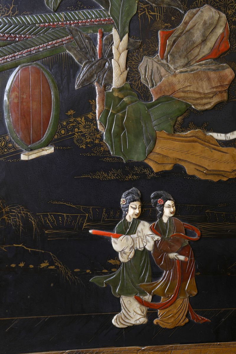 Mobile in Legno Laccato Nero, Giappone, XX Secolo