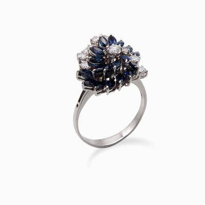 Anello in Oro Bianco con Zaffiri e Brillanti