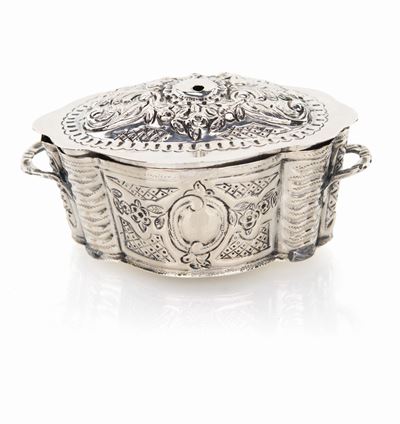 Scatola in Argento con Coperchio, XIX Secolo