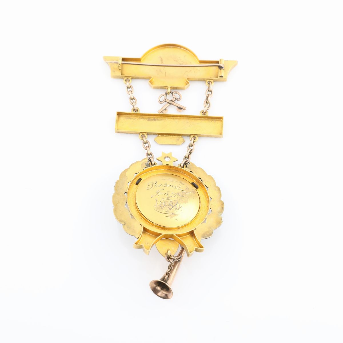 Distintivo Pendente del Court Sylvanus N° 7627 in Oro a Basso Titolo e Smalti con Brillante