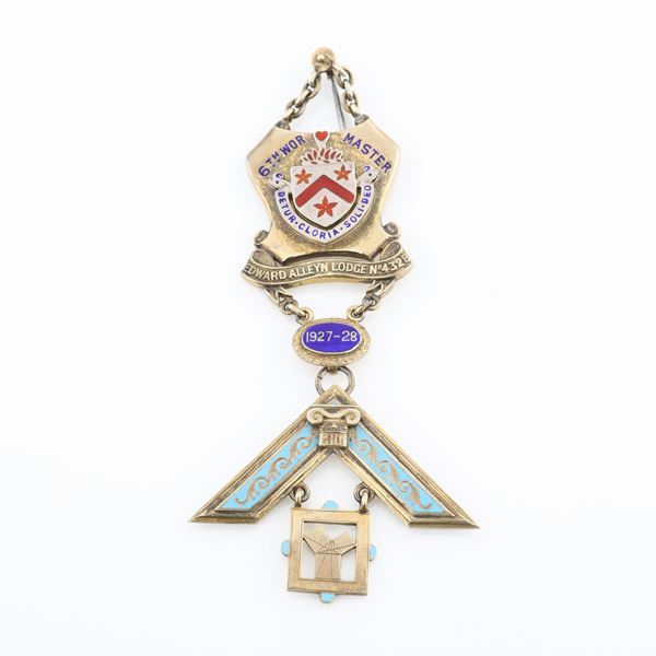 Distintivo con spilla dell&#39;Edward Alleyn Lodge n&#176; 4328 in argento dorato e smalti