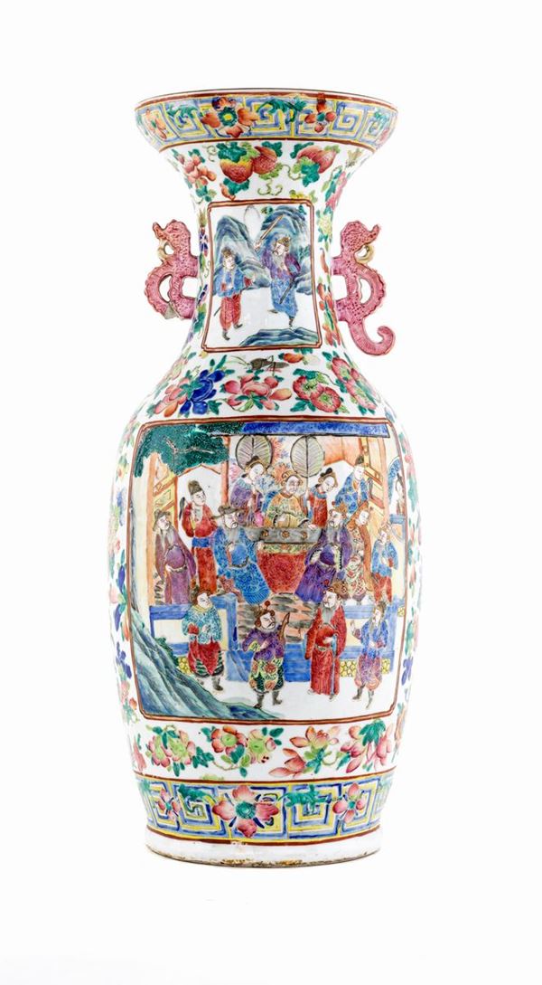 Vaso in porcellana policroma, Canton, XIX secolo