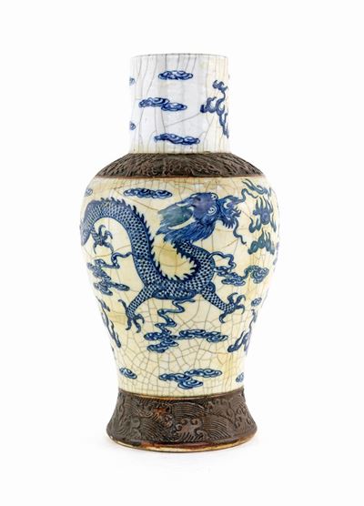 Vaso in Porcellana, Cina, XX Secolo