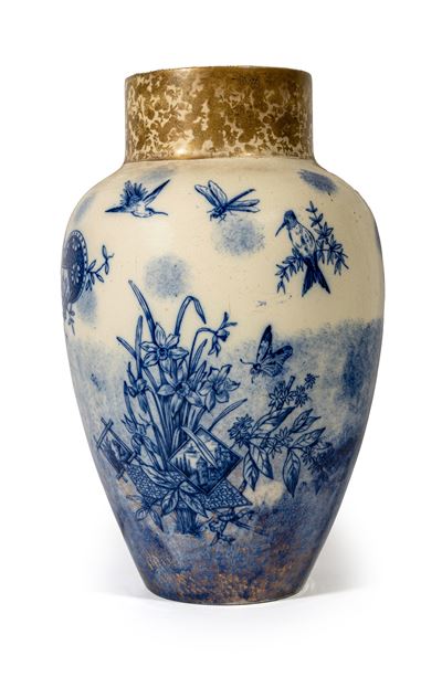 Vaso in porcellana bianca e blu, Cina, altezza cm 56