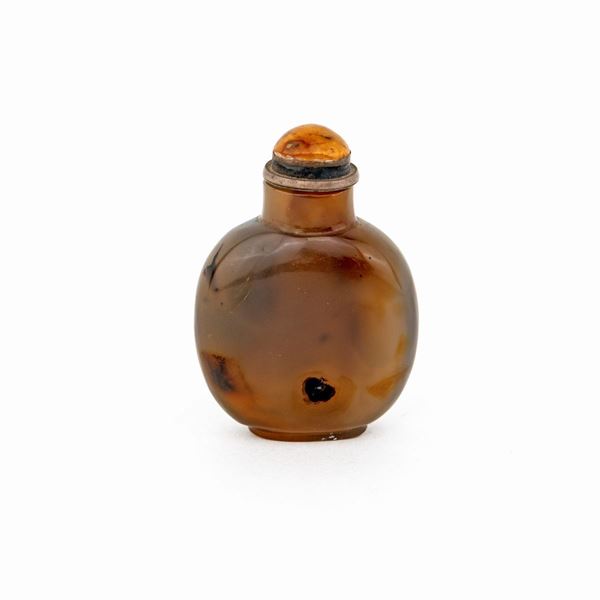 Snuff bottle in corniola, Cina, XX secolo