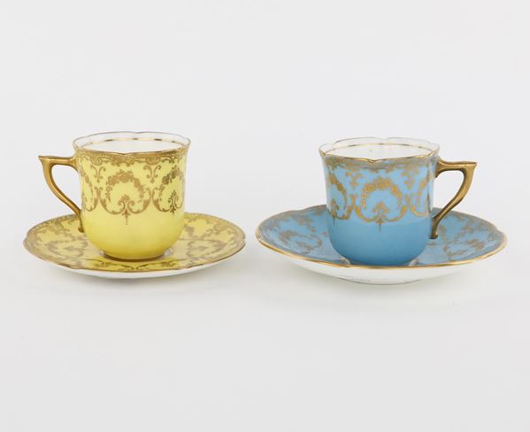 Due tazzine da caffè in porcellana, Royal Doulton, Inghilterra XX secolo
