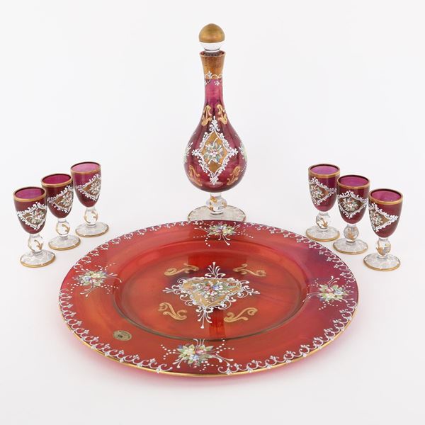Servizio da liquore in vetro rosso decorato a mano, Nello Gigli, Murano, metà del XX secolo