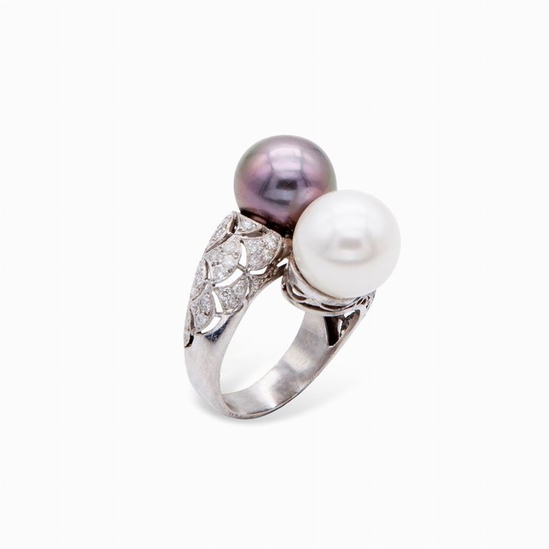 Anello di Linea Contrariè Oro Brillanti e Perle