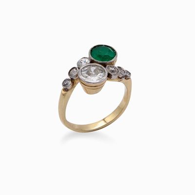 Anello Contrariè in Oro degli Anni '30 Brillanti e Smeraldo