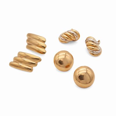 Lotto di Tre Orecchini a Lobo in Oro Giallo