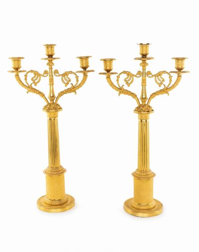 Coppia di Candelabri in Bronzo Dorato a Tre Luci, Inizi del XIX Secolo