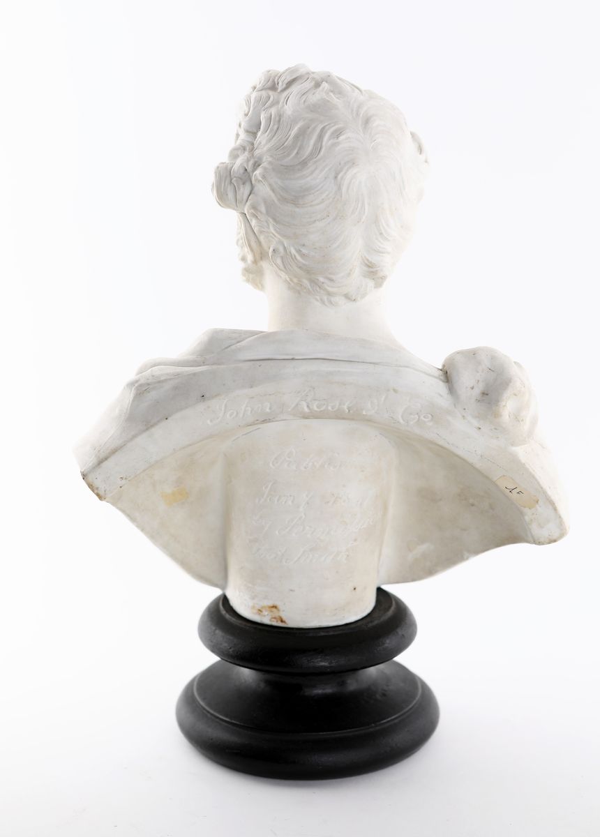 Piccolo Busto di Gentiluomo in Porcellana, Coalport, Manifattura John Rose & Co.