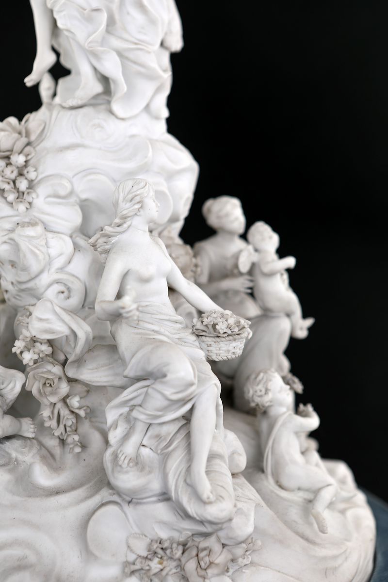 Grande Gruppo Allegorico in Biscuit, Francia, Città di Tours, Fine del XVIII Secolo