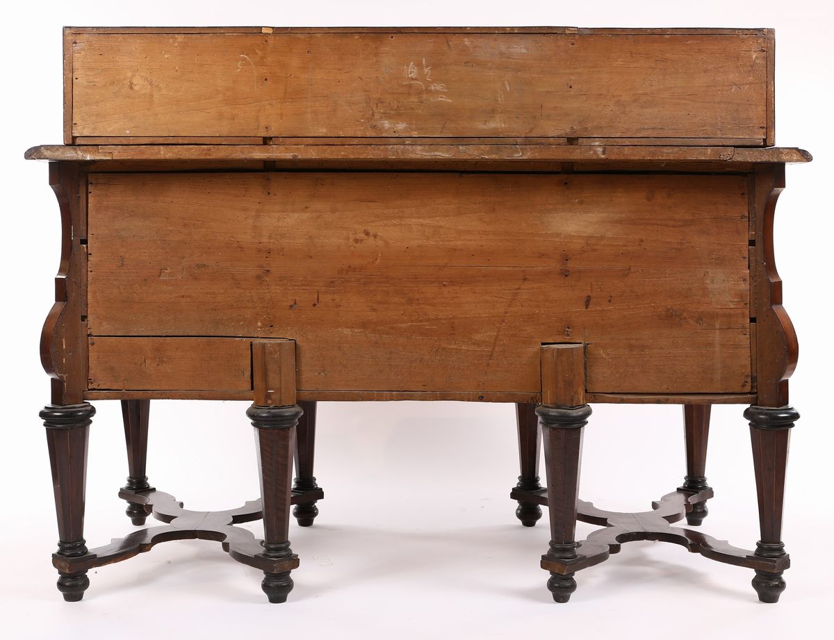 Bureau Mazarin da Muro in Noce, Piemonte XVIII Secolo.