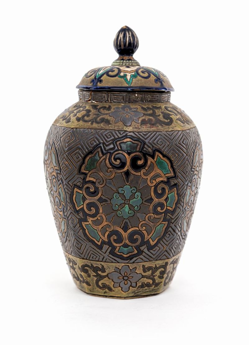 Vaso con Coperchio in Terraglia a Lustro