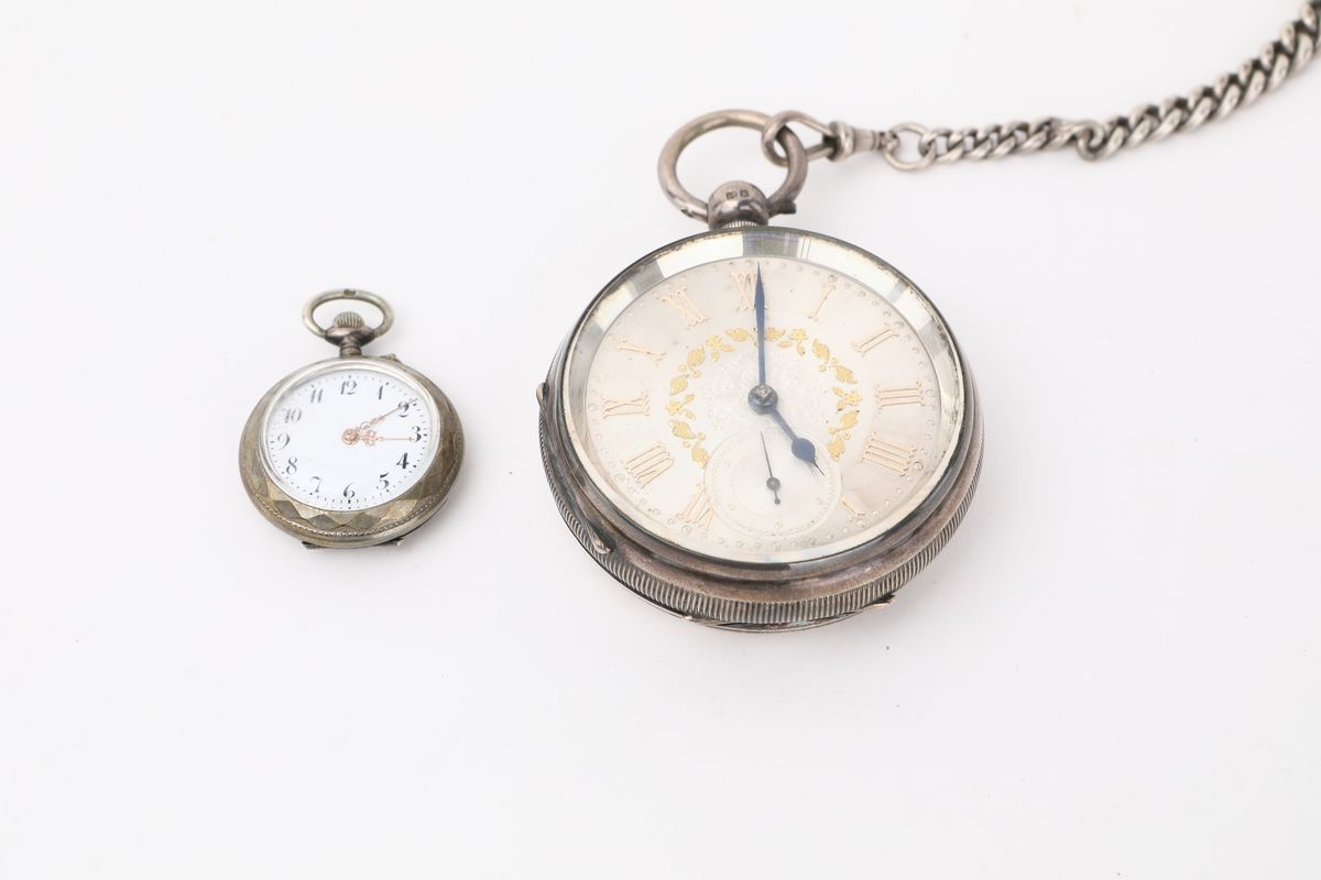 Due Orologi da Tasca in Argento