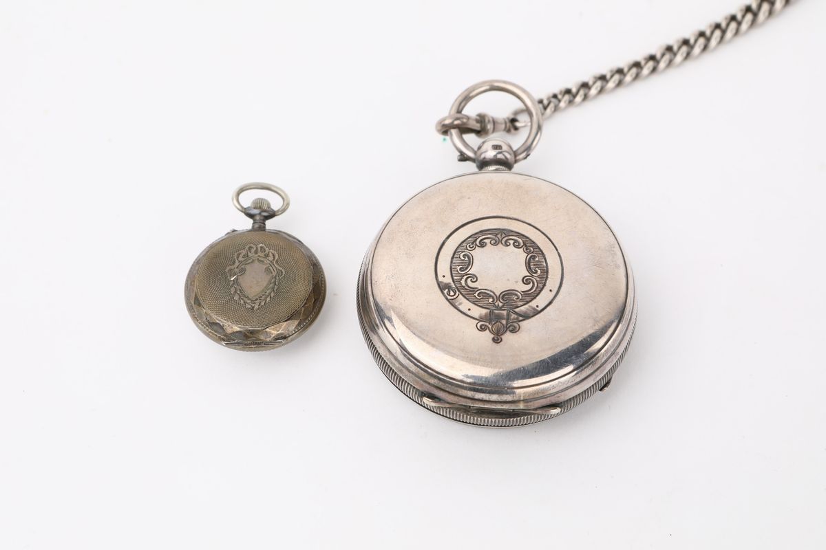 Due Orologi da Tasca in Argento