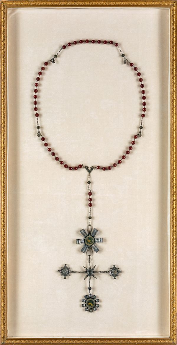 Grande rosario in filigrana d'argento e metallo con grani di corniola, artigianato sardo, Anni Cinquanta