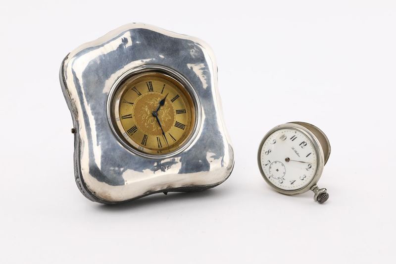 Due Orologi da Tasca Remontoir in Metallo, Inizi del XX Secolo