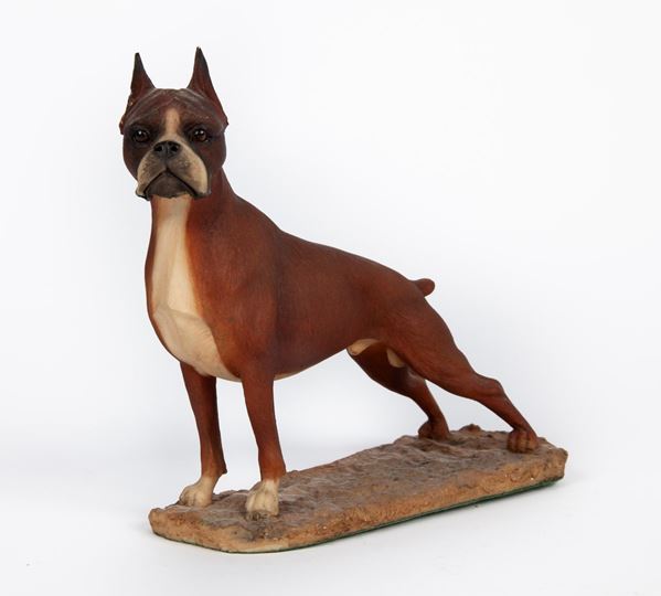Figura di cane boxer in resina  - Asta Asta a Tempo - ANIMALIA - Casa d'Aste Arcadia