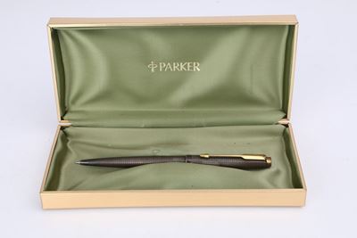 Parker 75 - Penna a Sfera in Argento Sterling Ciselé 925%