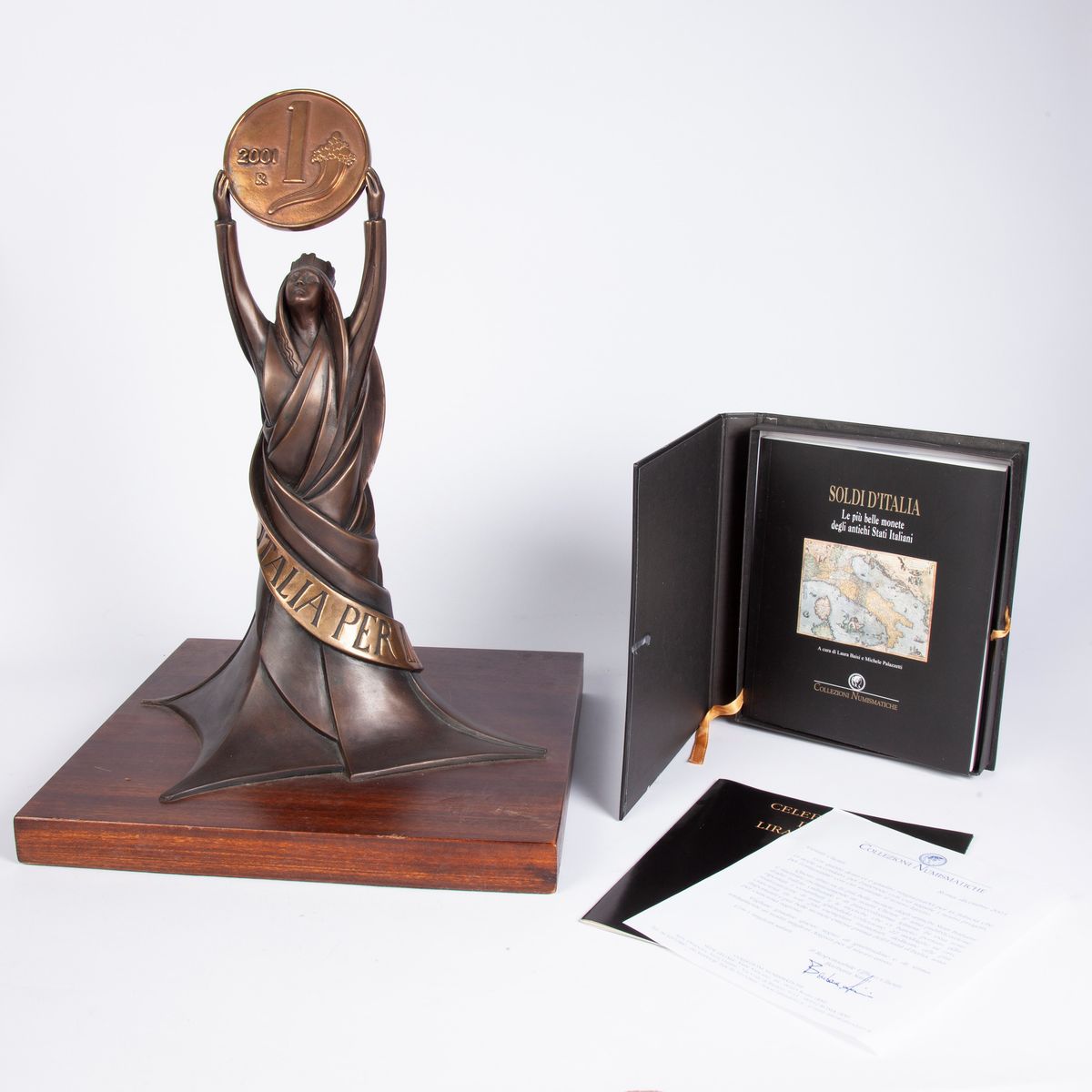 Scultura Allegorica "L'italia per la Lira"