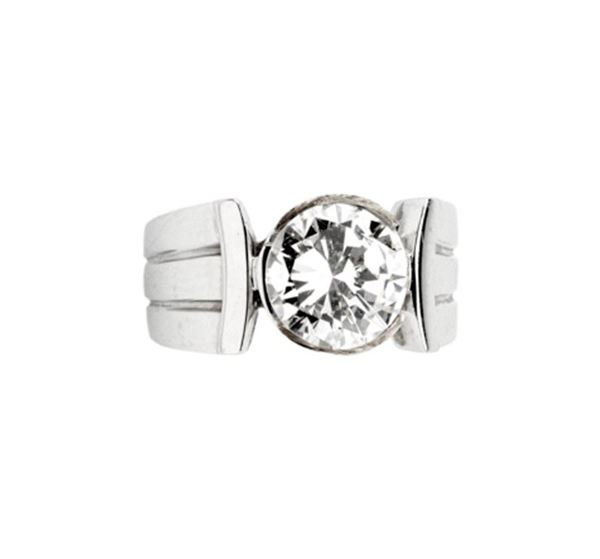 ANELLO SOLITARIO CON DIAMANTE