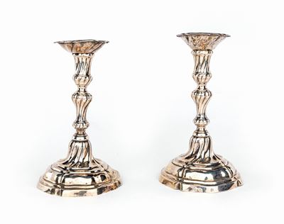 Coppia di Candelieri in Argento, Milano 1770 Ca, Argentiere All'insegna del Torchio da Vino