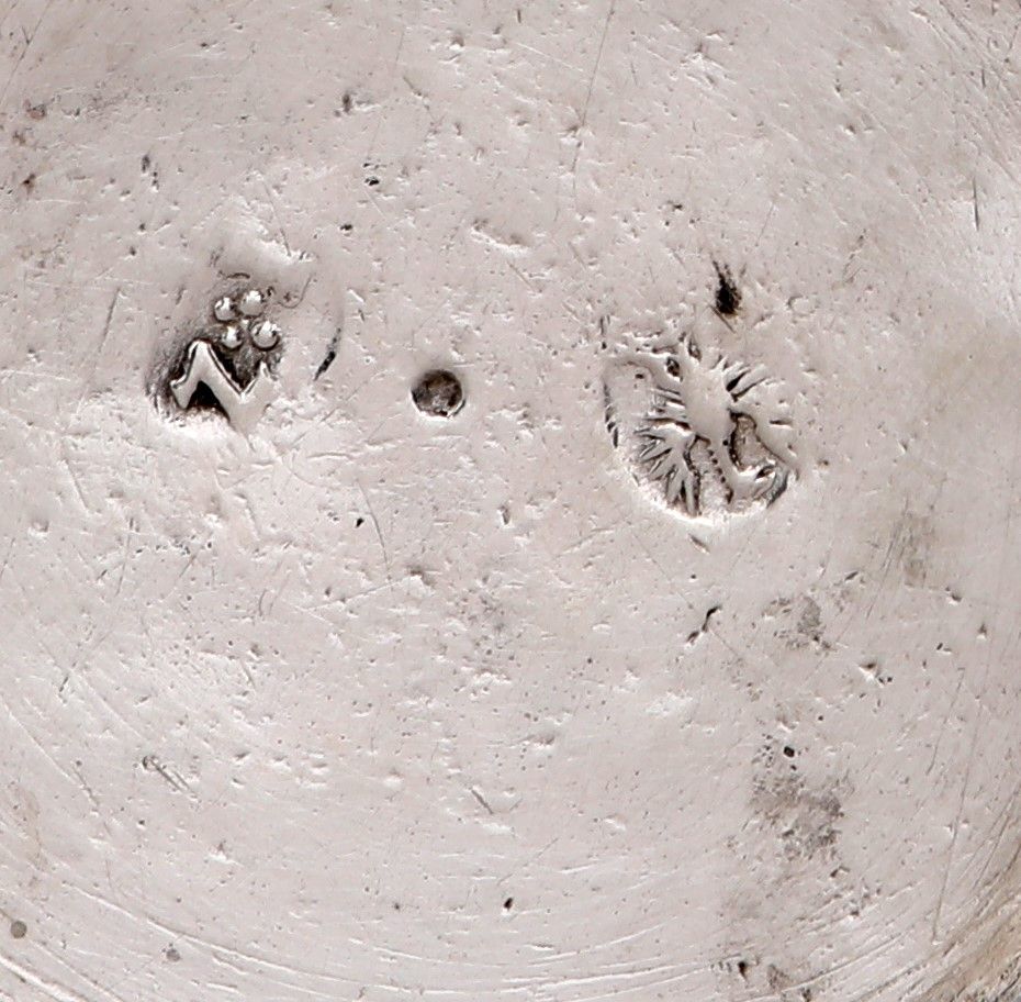 Coppia di Bicchierini in Argento, Francoforte, Fine del XVII/inizi del XVIII Secolo, Argentiere G...
