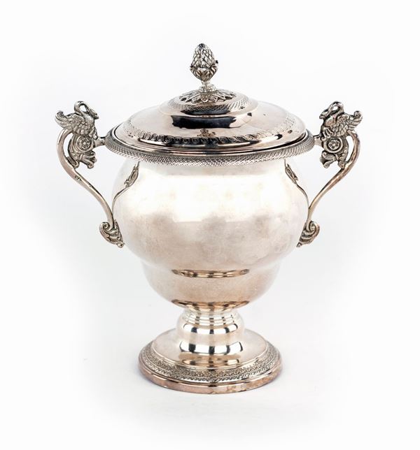 Zuccheriera biansata in argento con coperchio, Torino 1840 ca. argentiere Carlo Balbino