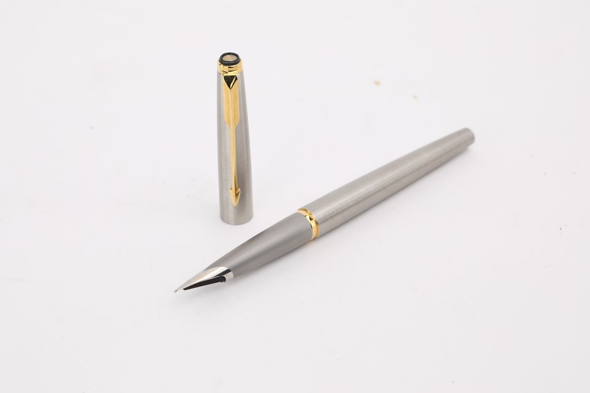 Parker 50 Flighter, Penna Stilografica in Acciaio Satinato