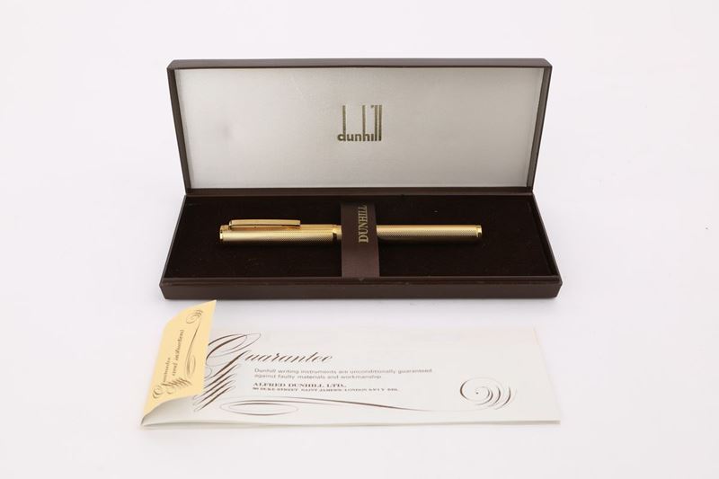 Dunhill, Penna Stilografica in Metallo Dorato