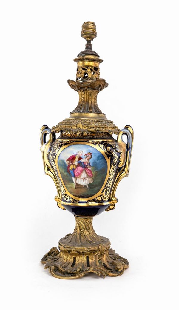 Lampada da tavolo in porcellana blu e oro, XIX secolo