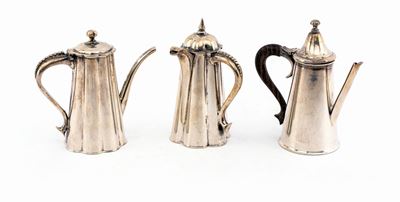 Tre Caffettiere in Miniatura in Argento, Argenteria Giacomo Vavassori, Milano