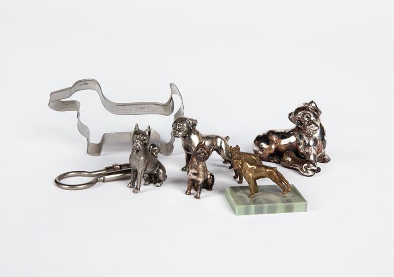 Lotto Composto da Sette Miniature in Metallo Raffiguranti Cani