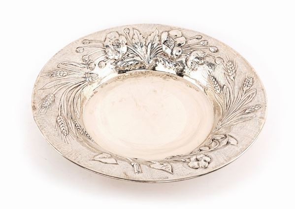 Grande piatto centrotavola in argento