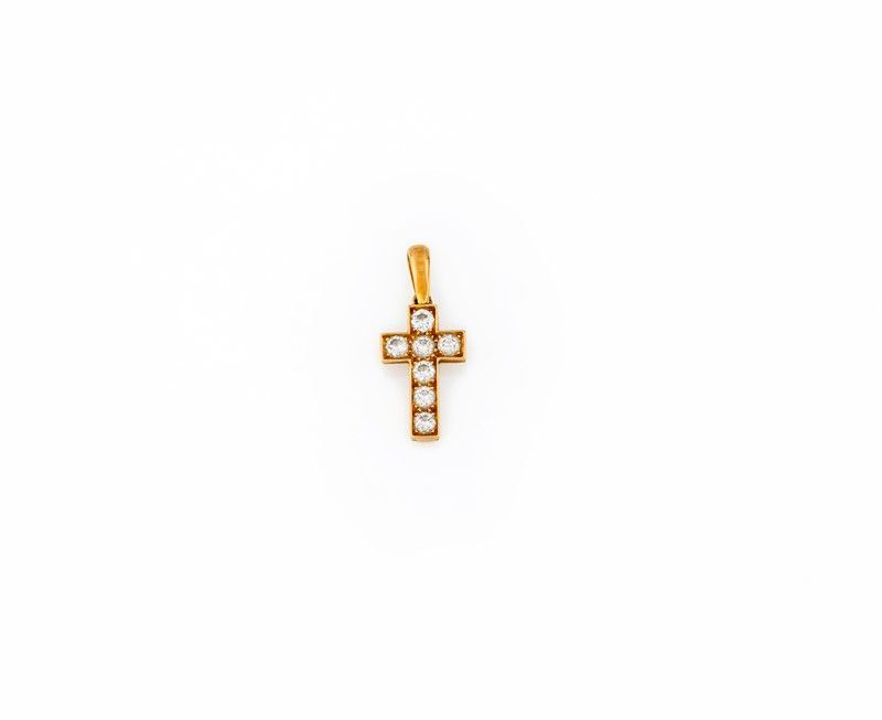 Croce in Oro Giallo con Brillanti