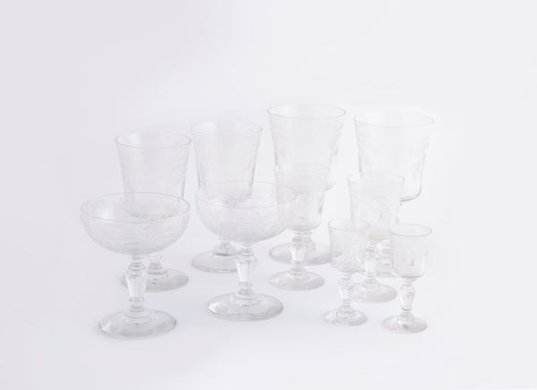 Servizio di bicchieri a calice in cristallo 