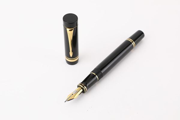 Parker - penna stilografica in lacca nera  - Asta Asta a Tempo - Penne da Collezione e Accessori da Scrivania - Casa d'Aste Arcadia