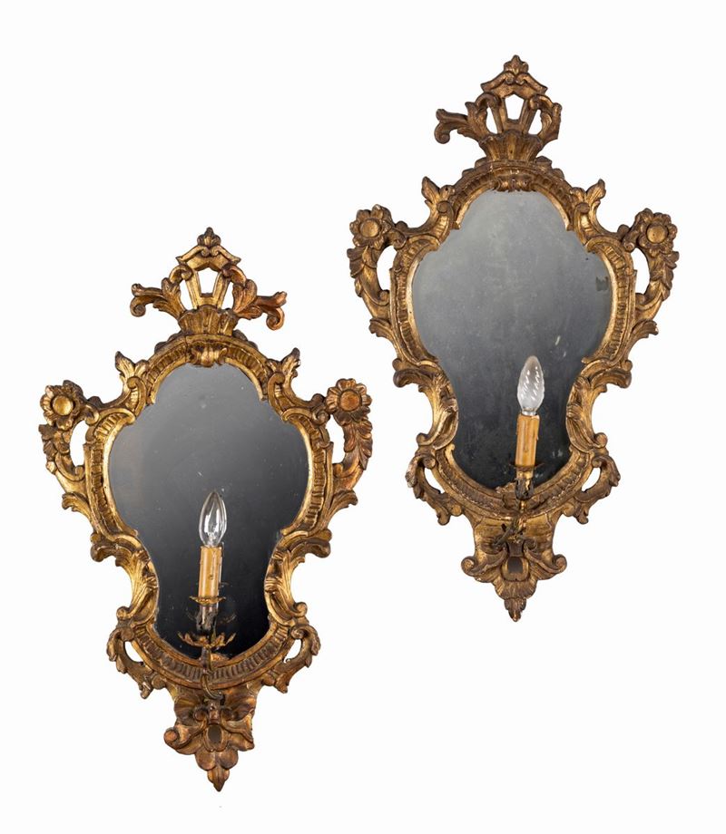 Coppia di Specchiere in Legno Dorato con Braccetto Reggilampada, XIX Secolo