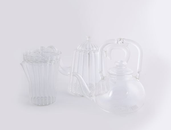 Tre teiere diverse in vetro soffiato, Mariage Frères