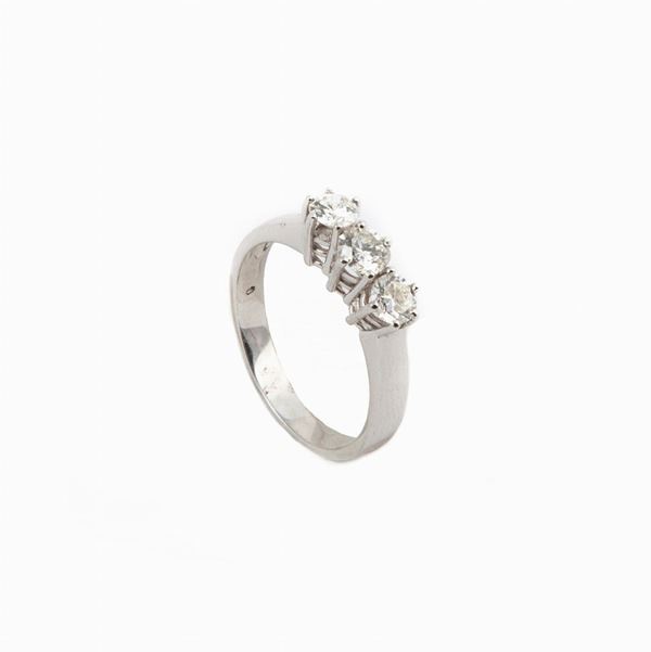 Anello trilogy in oro e brillanti