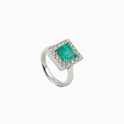 Anello in Oro, Smeraldo e Brillanti