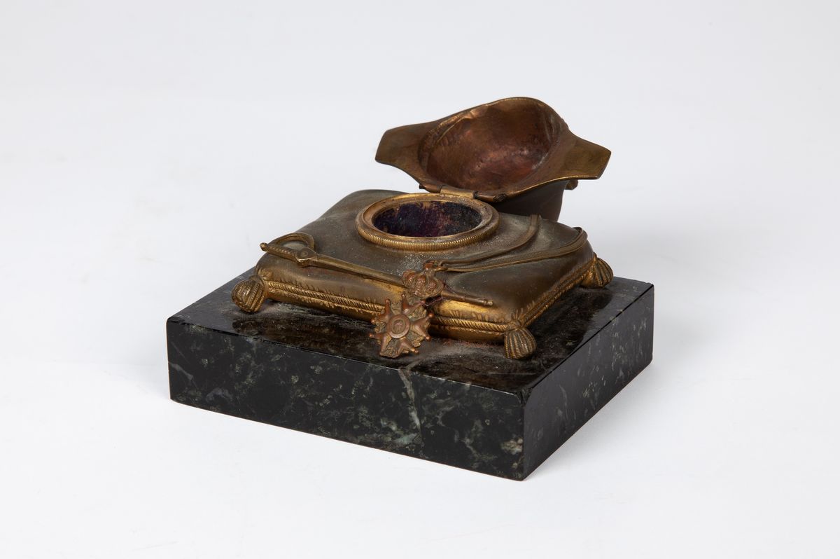 Piccolo Calamaio Napoleonico in Bronzo e Marmo, XIX Secolo