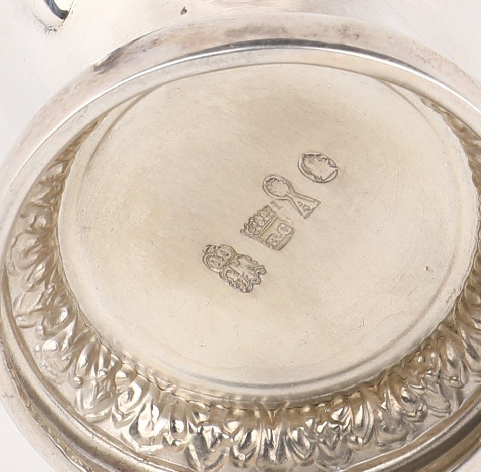 Caffettiera in Argento, Germania, XIX Secolo, Argentieri G. Roth & Co.