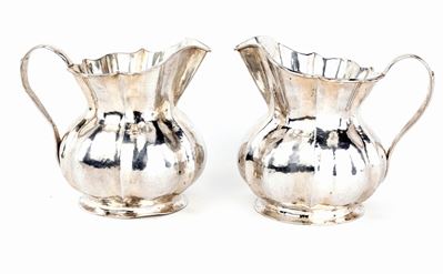 Coppia di Brocche in Argento